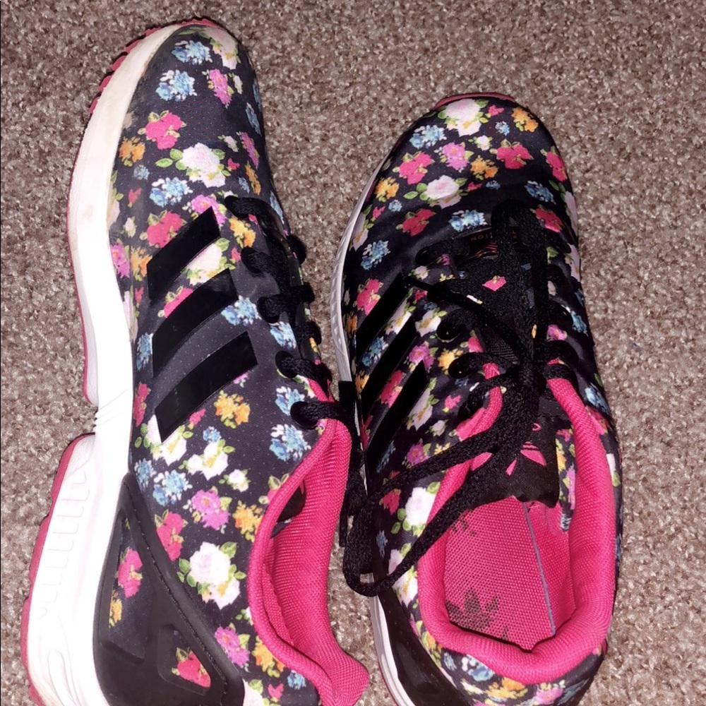 shoes - Picture 3 of 3